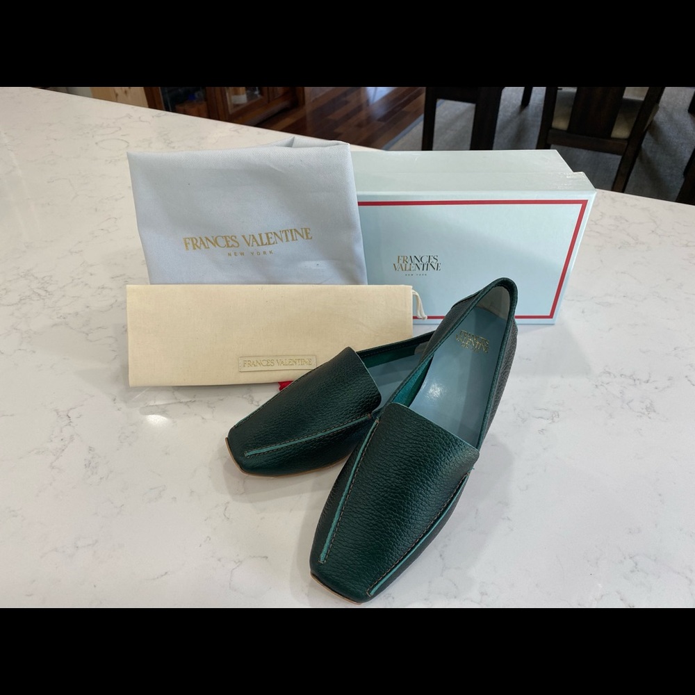 NEW! Frances Valentine Elyce Flats